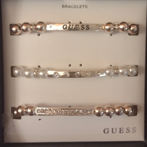 NWT GUESS 3-Piece Bracelet Set - Picture 5 of 5